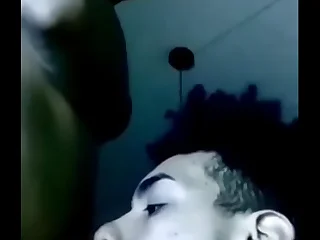 Novinho mamou o primo mais velho