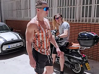 Slave me to Clandestino &lbrack;Free Perishable Trailer&rsqb;